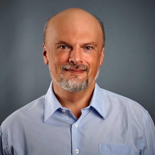 Лектор – професор, завідувач кафедри комп’ютерних наук Манхеттенського університету (Нью-Йорк, США)  Айзенберг Ігор Наумович